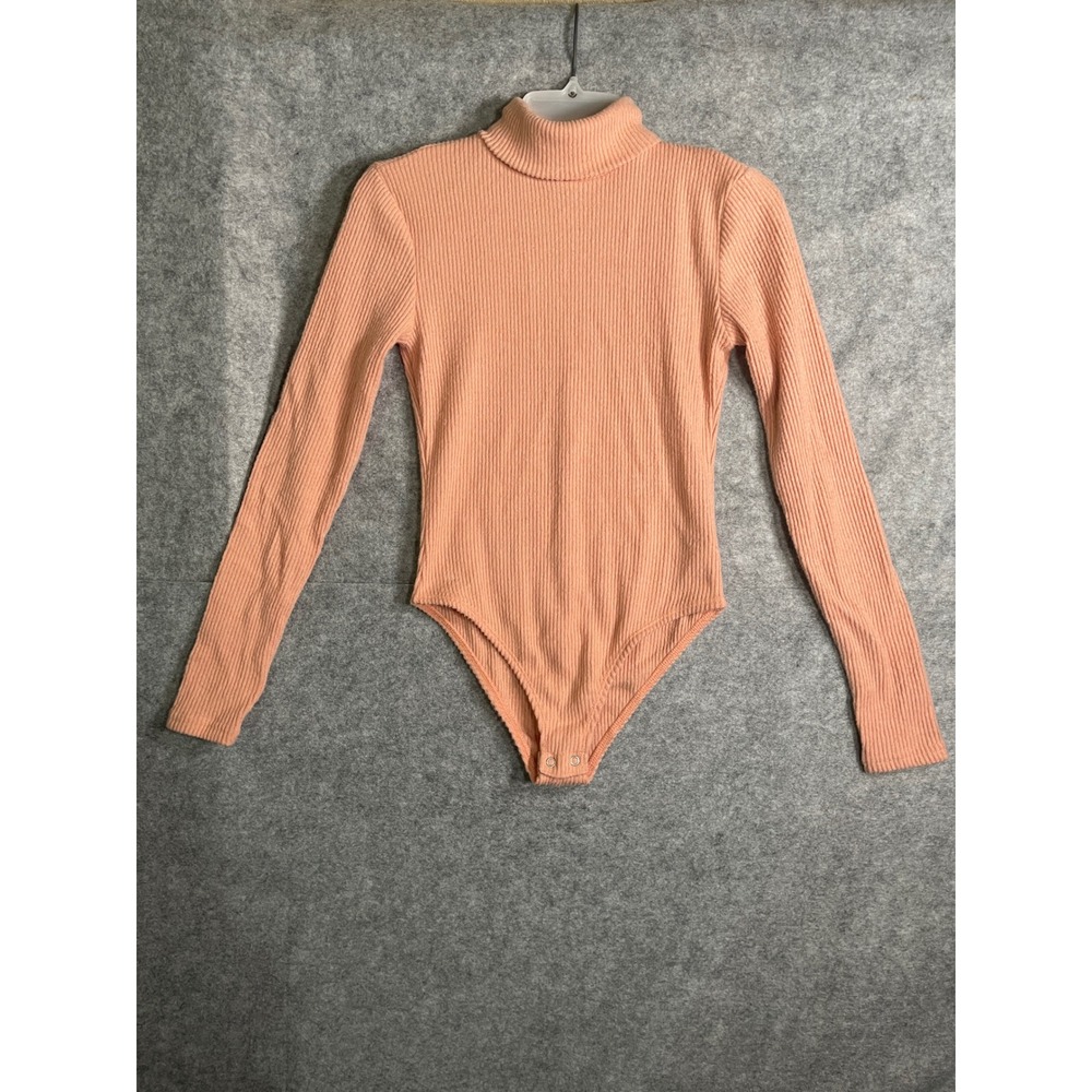 Forever 21 Womens Ribbed Turtleneck Bodysuit Long Sleeve Peach Pink Size Medium